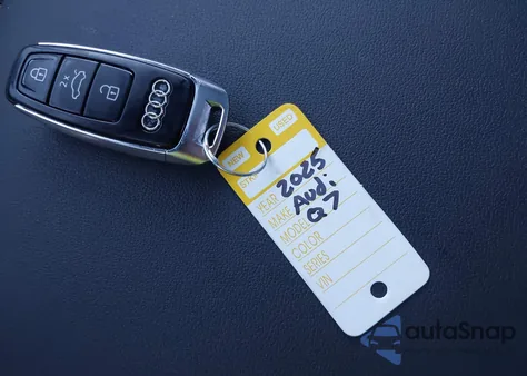 2025 Audi Q7 Premium Plus 45 Tfsi Quattro Tiptronic z USA, uszkodzony, nr VIN WA1LCBF75SD000733